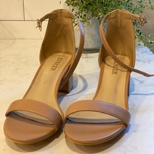 Block-heel sandal, nude, Size 7.5, W, never been worn. Very comfy, faux leather.